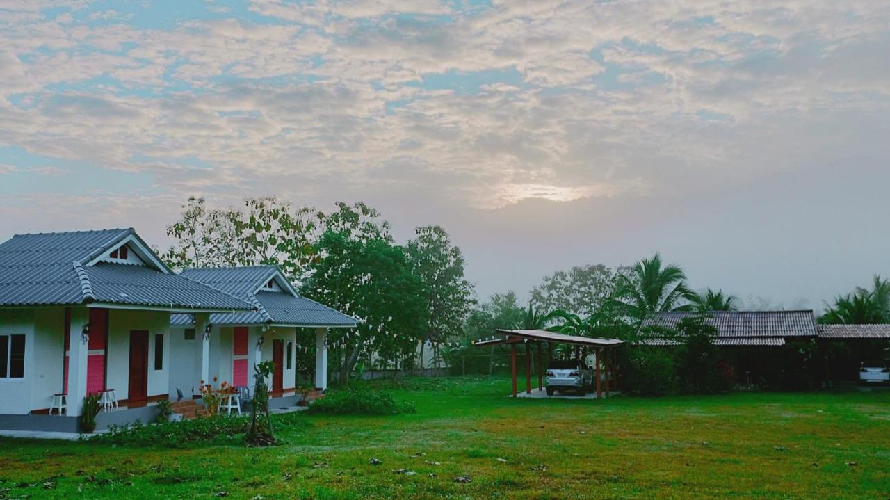Pimpisa Garden พิมพิศา การ์เด้นท์ Villa Khuang Kom Eksteriør billede
